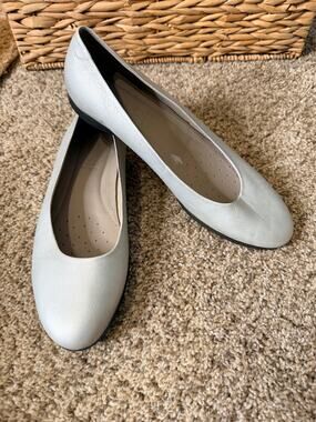Ecco silver leather ballet flats new 41 762